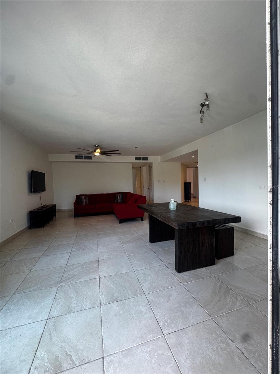 TREASURE POINT - Residential