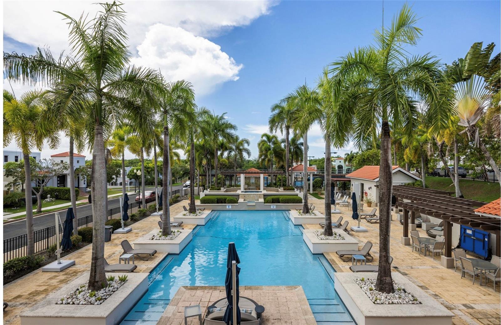 TREASURE POINT - Residential