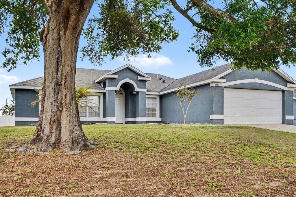 Photo of 5626 S Loma Vista Court, Davenport, FL 33896 (MLS # O6403191)