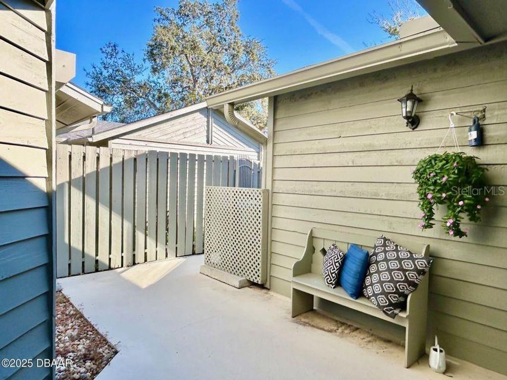 Photo of 146 Deer Lake Circle, Ormond Beach, FL 32174 (MLS # V4943659)