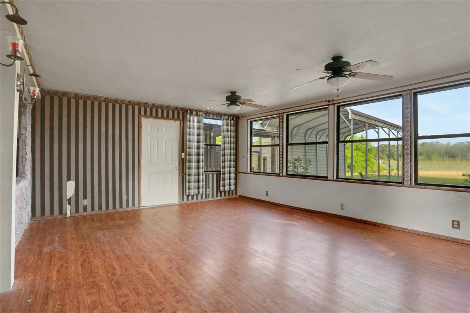 FLORIDA FRONTIER - Residential