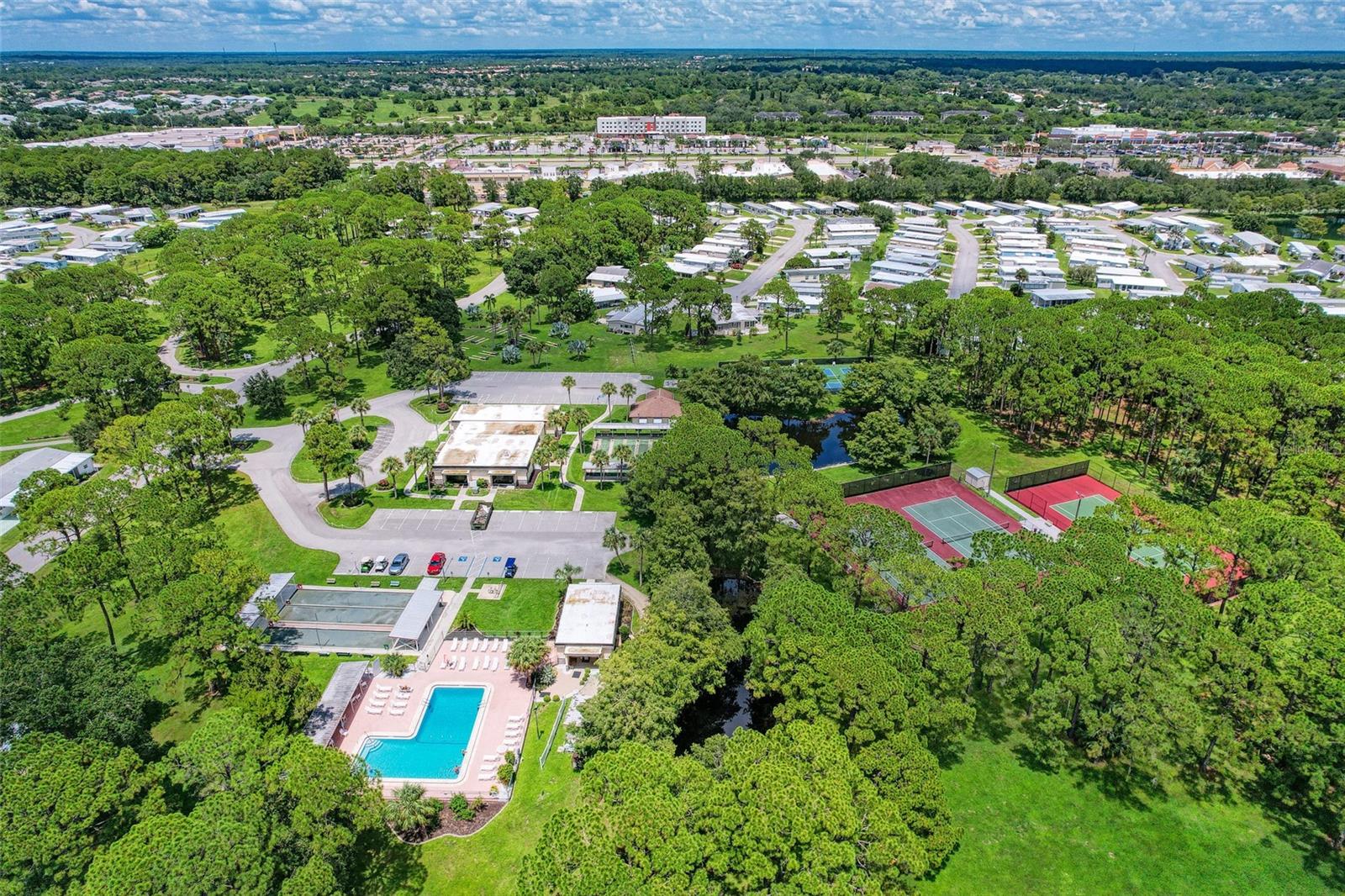 HOLIDAY PARK - Residential