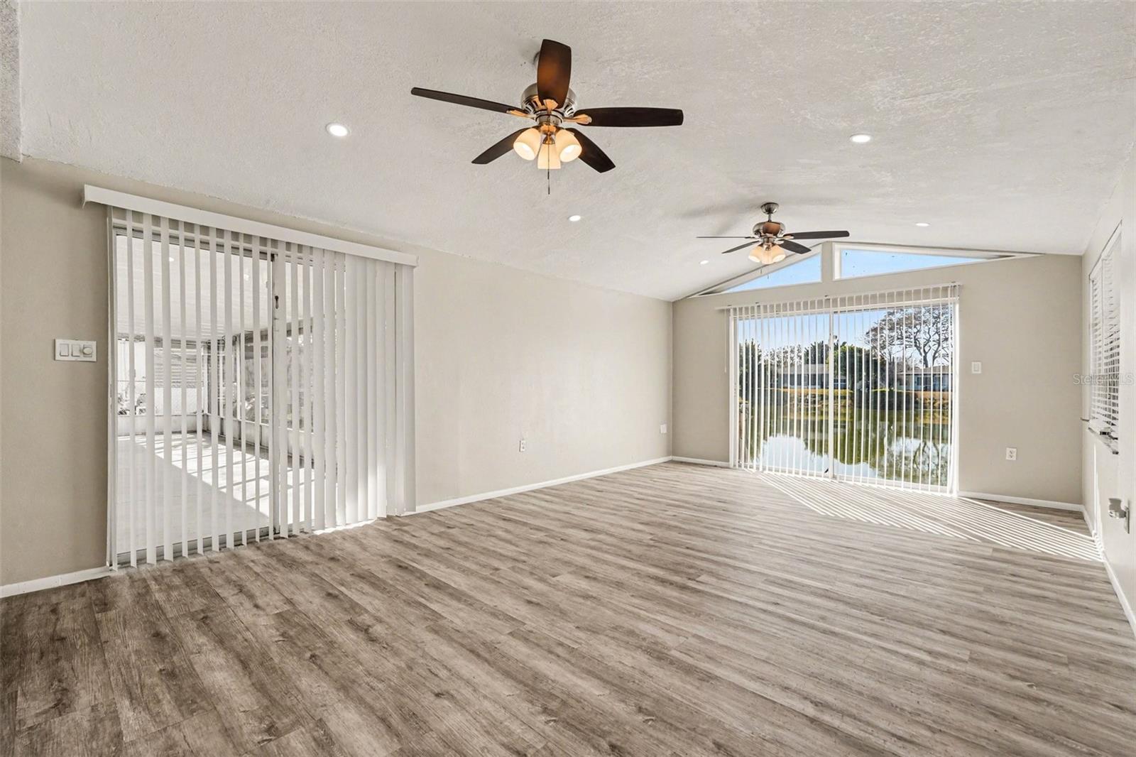 REGENCY PARK - Residential