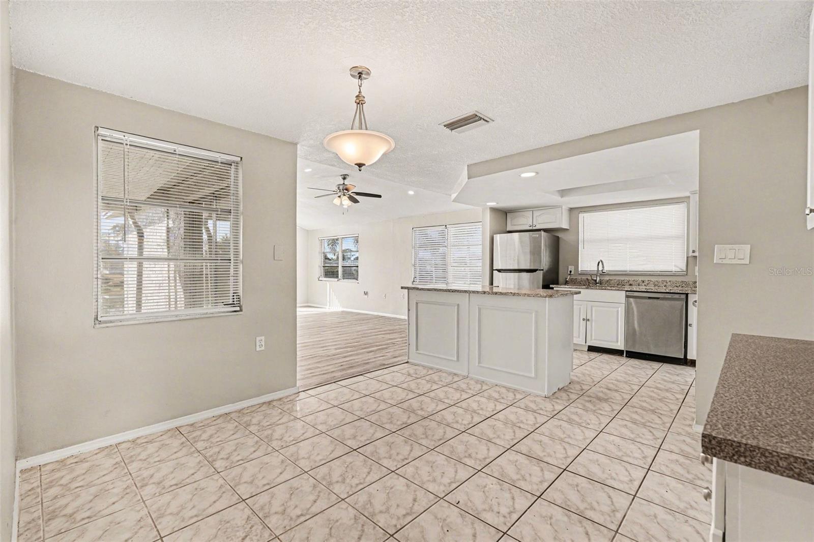 REGENCY PARK - Residential