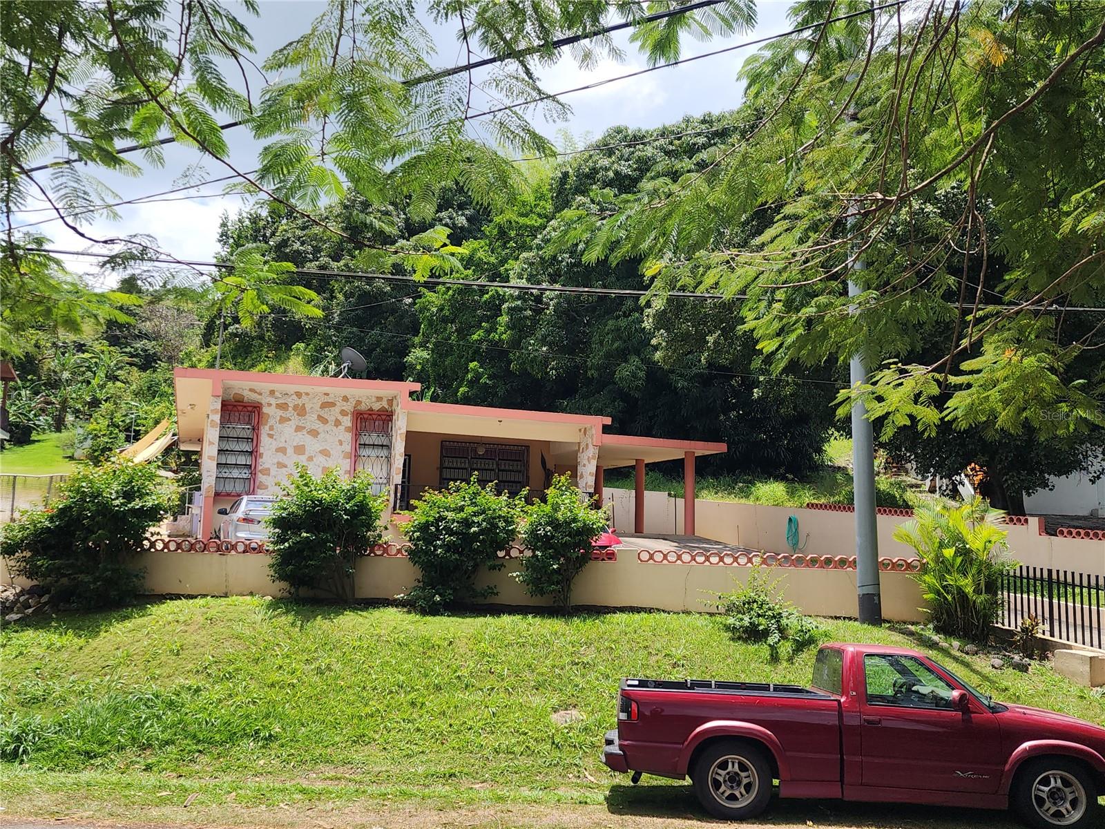 Carr. 347 Km.1.8 BO. SABANA GRANDE ABAJO, SECTOR EL COTTO