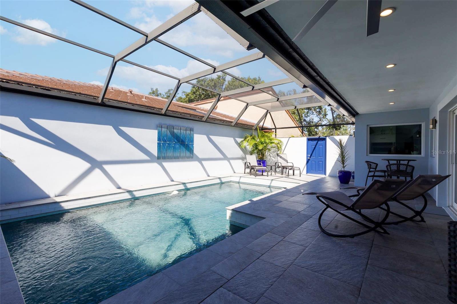 GLEN OAKS MANOR HOMES PH 2 - Residential Lease