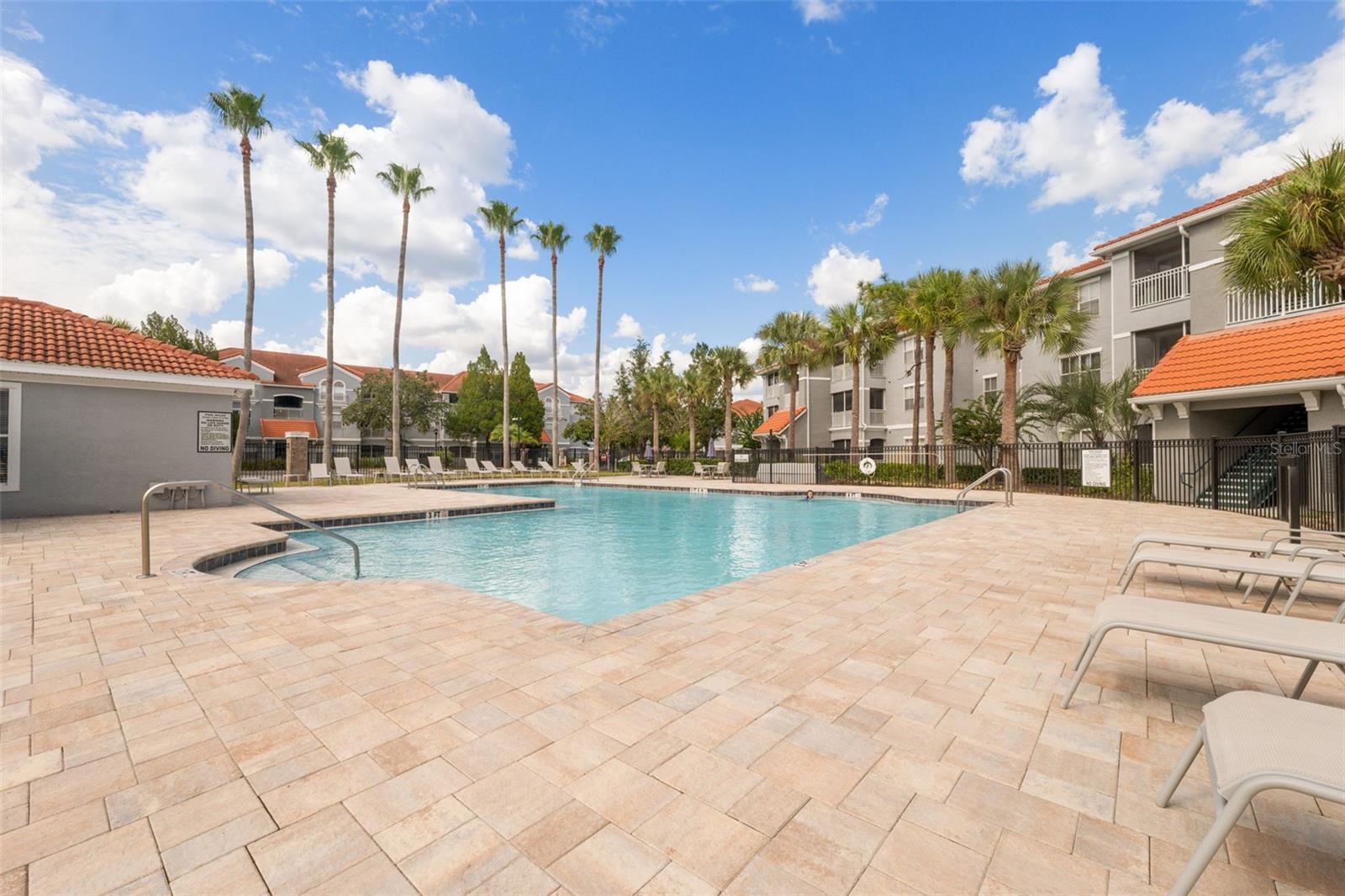 THE ENCLAVE AT RICHMOND PLACE - Residential