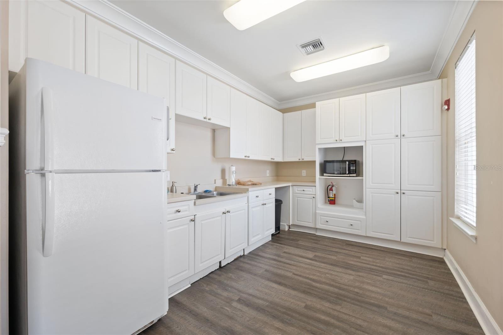 THE ENCLAVE AT RICHMOND PLACE - Residential