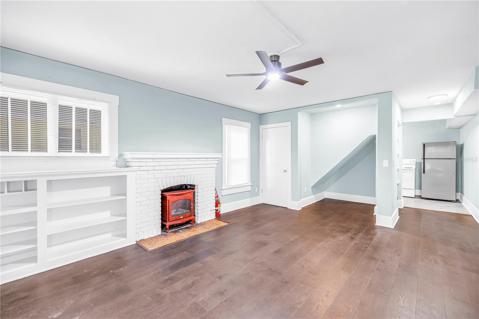 1012 GRANVILLE COURT N