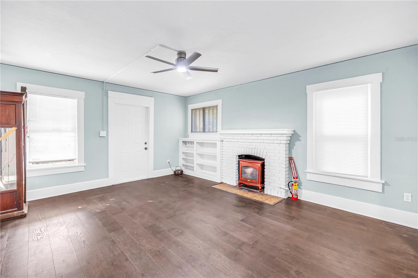 1012 GRANVILLE COURT N