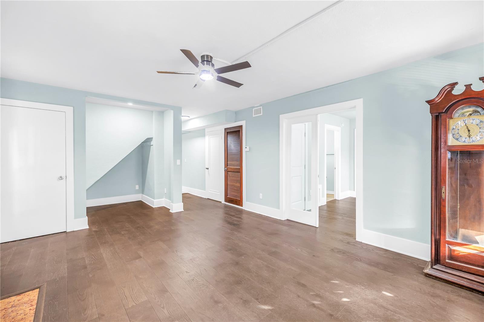 1012 GRANVILLE COURT N