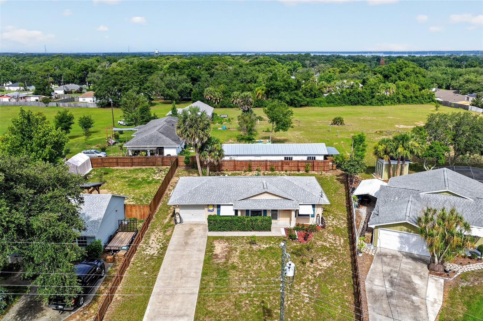 512 HIGHLAND DRIVE