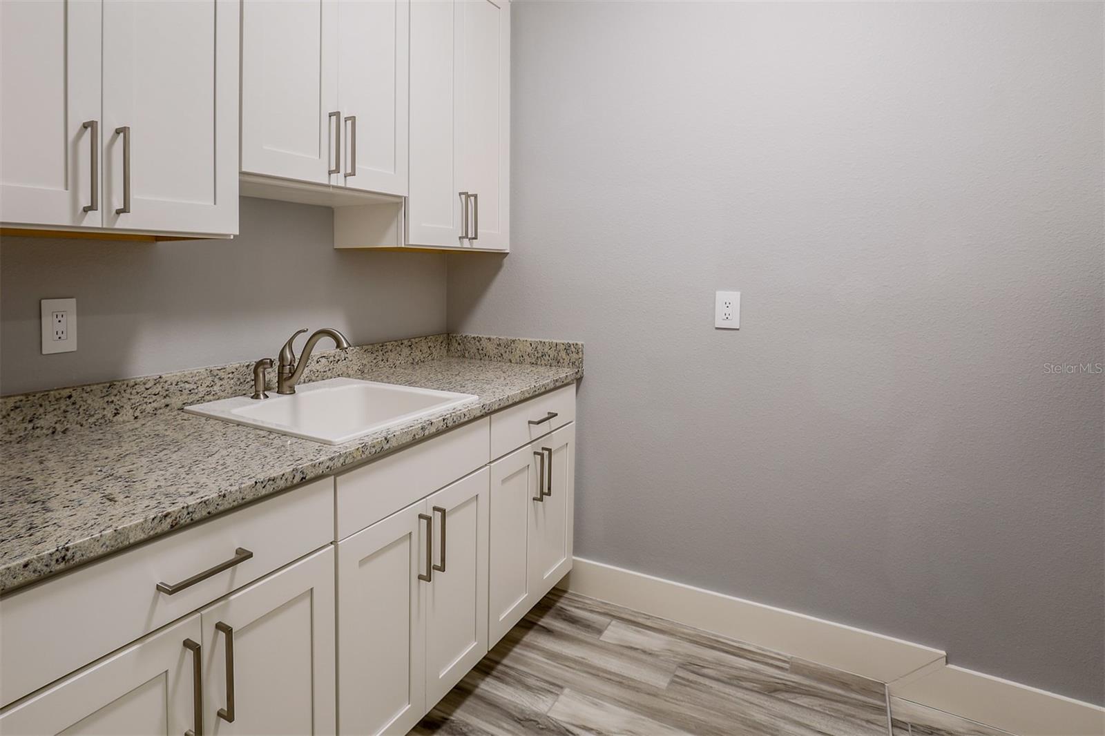 JULIETTE FALLS - Residential