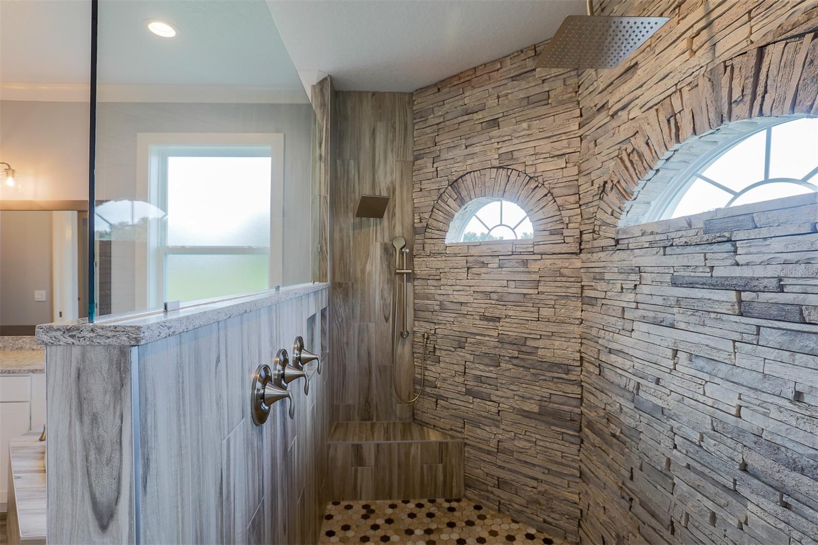 JULIETTE FALLS - Residential