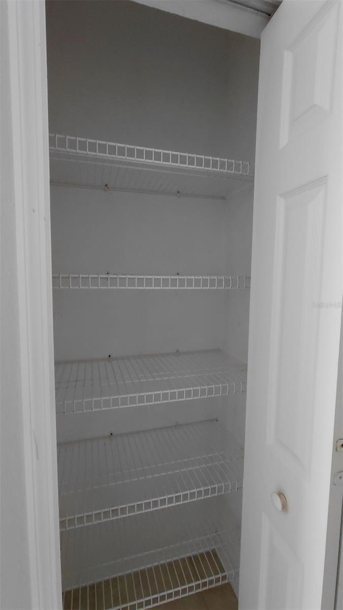 LAKESIDE/LKS/WINDERMERE A CONDO - Residential Lease