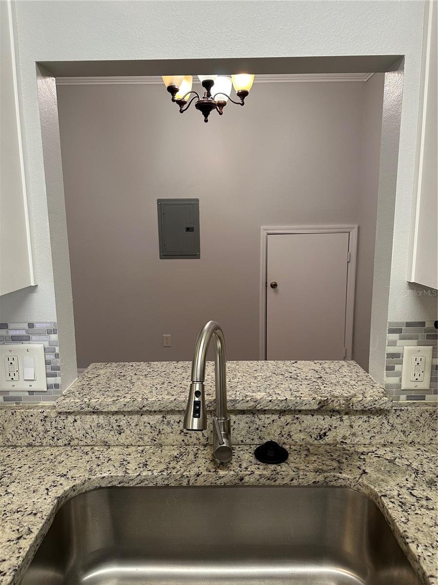 RESERVE/LAKEVIEW CONDO - Residential Lease
