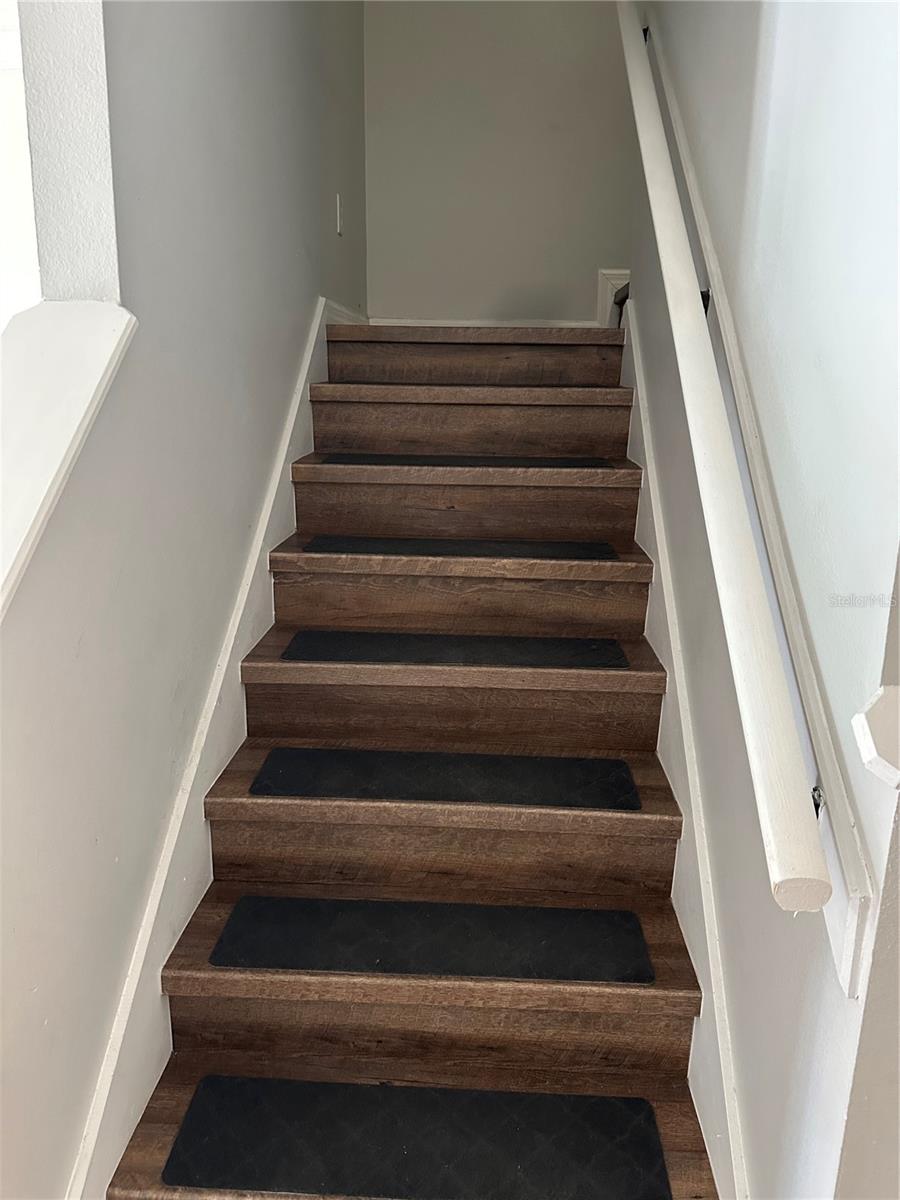 RESERVE/LAKEVIEW CONDO - Residential Lease