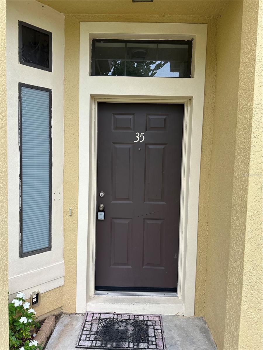 RESERVE/LAKEVIEW CONDO - Residential Lease