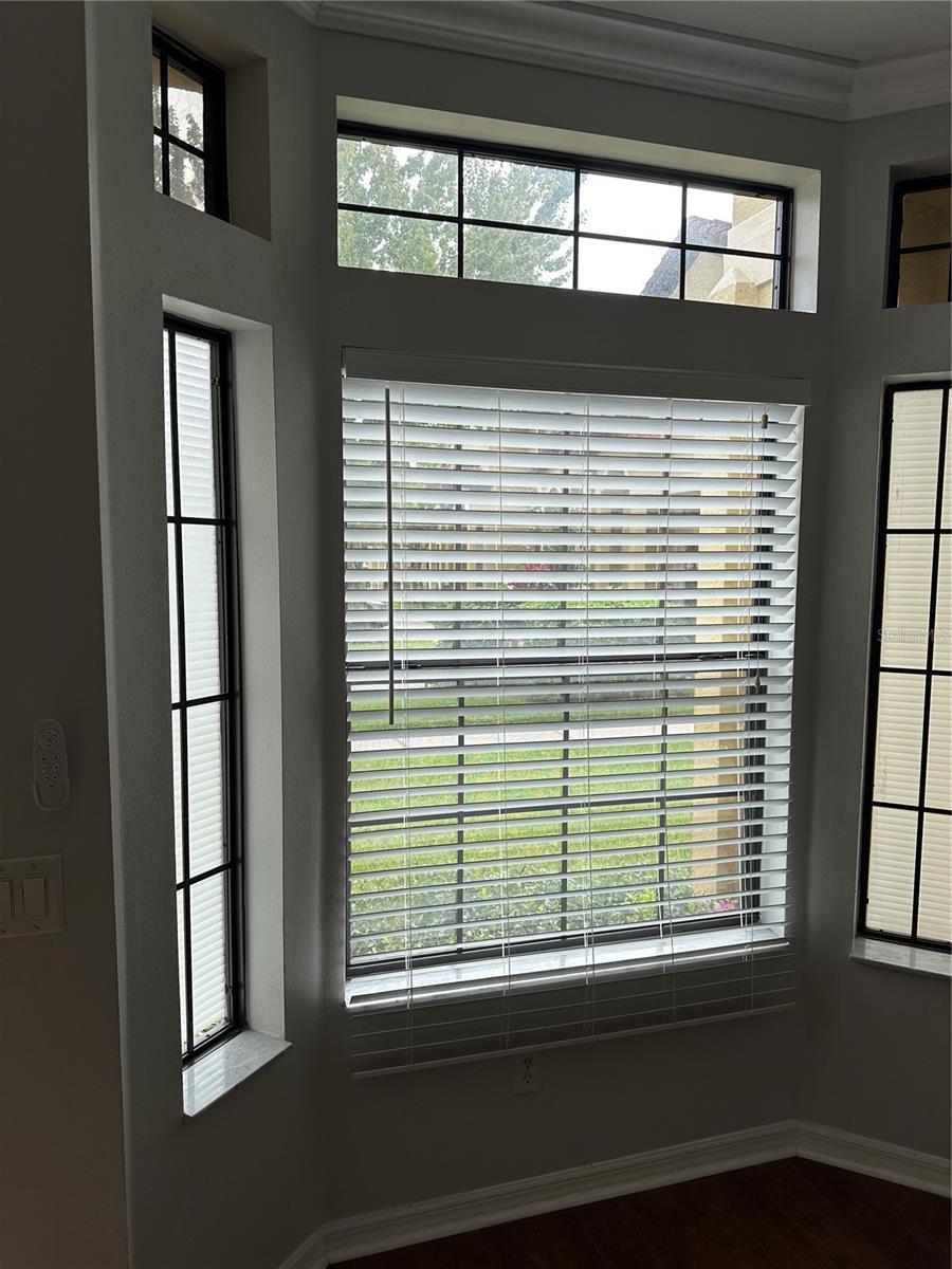 RESERVE/LAKEVIEW CONDO - Residential Lease