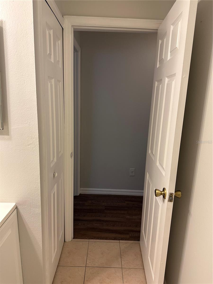 RESERVE/LAKEVIEW CONDO - Residential Lease