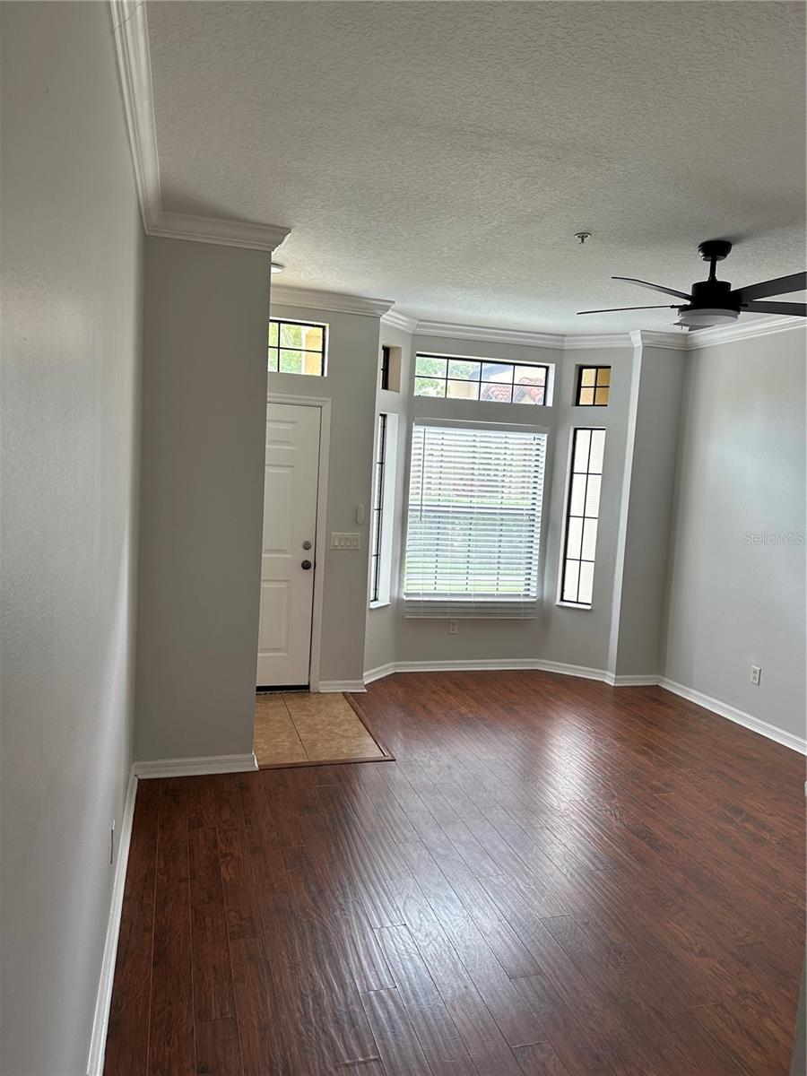 RESERVE/LAKEVIEW CONDO - Residential Lease