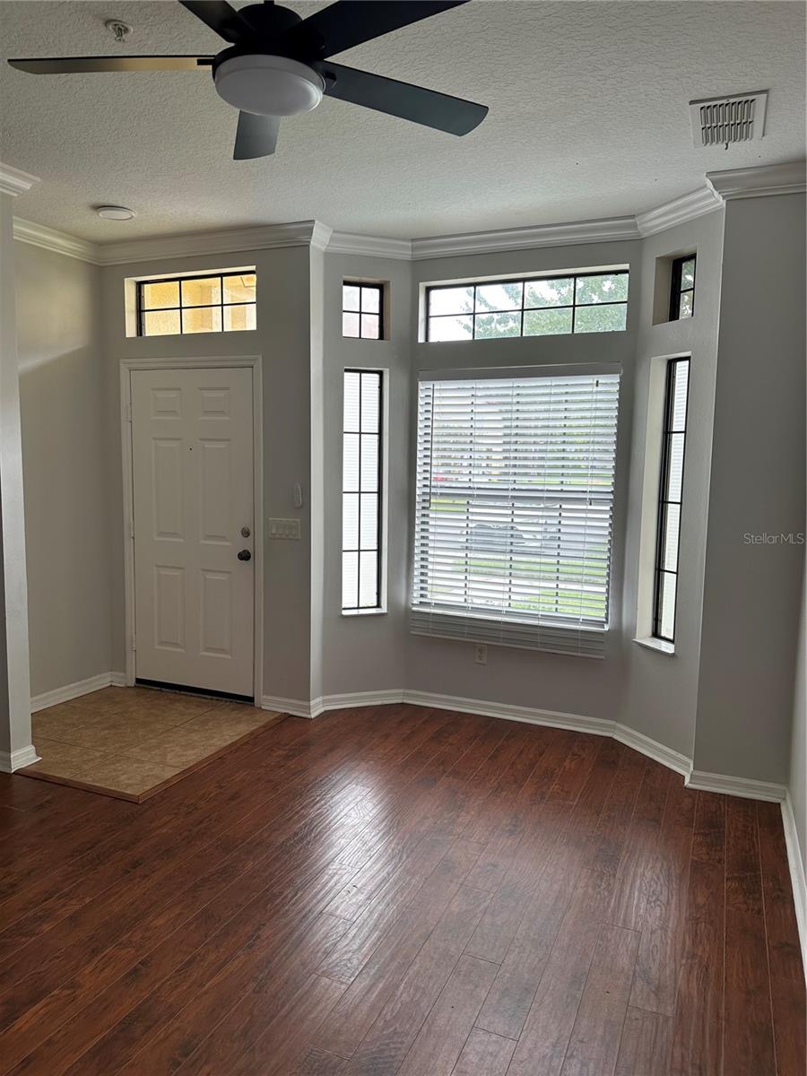 RESERVE/LAKEVIEW CONDO - Residential Lease