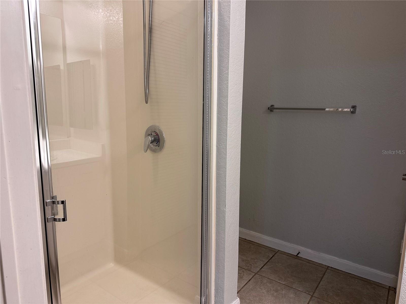 PARK NORTH/CHENEY PLACE - Residential Lease