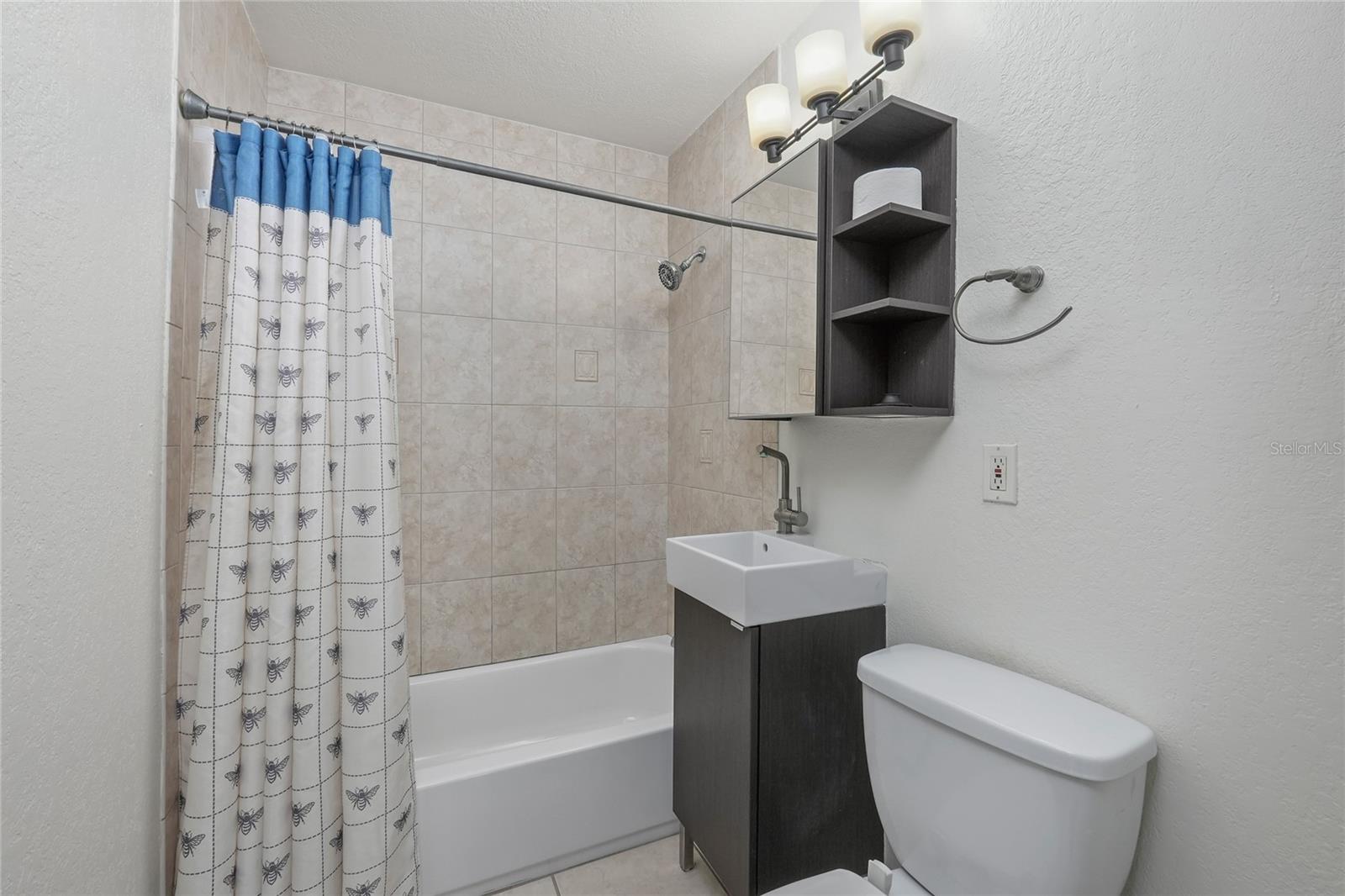 ANITA SUB - Residential