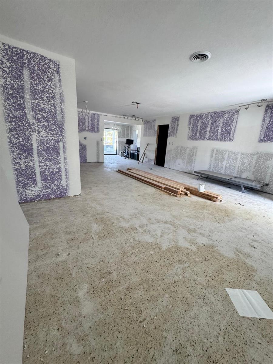 Photo of 4990 Venetian Boulevard NE, St Petersburg, FL 33703 (MLS # TB8561089)