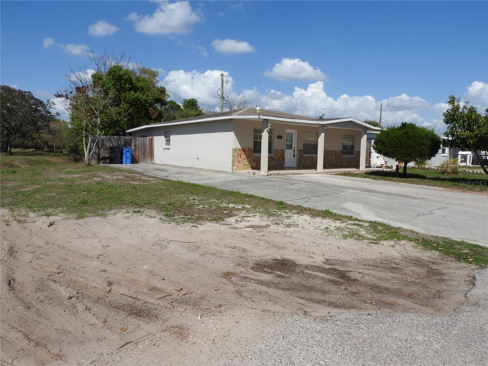 CRESTRIDGE SUB FIRST ADD - Residential