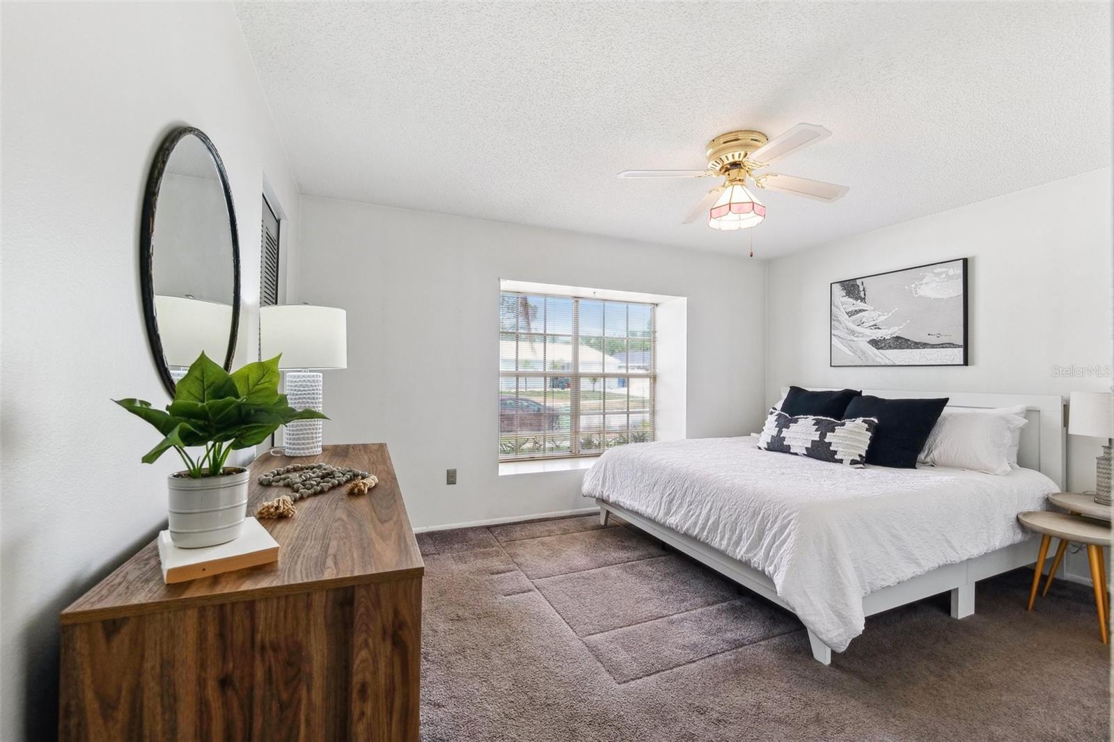 5708 RIDGESTONE DRIVE