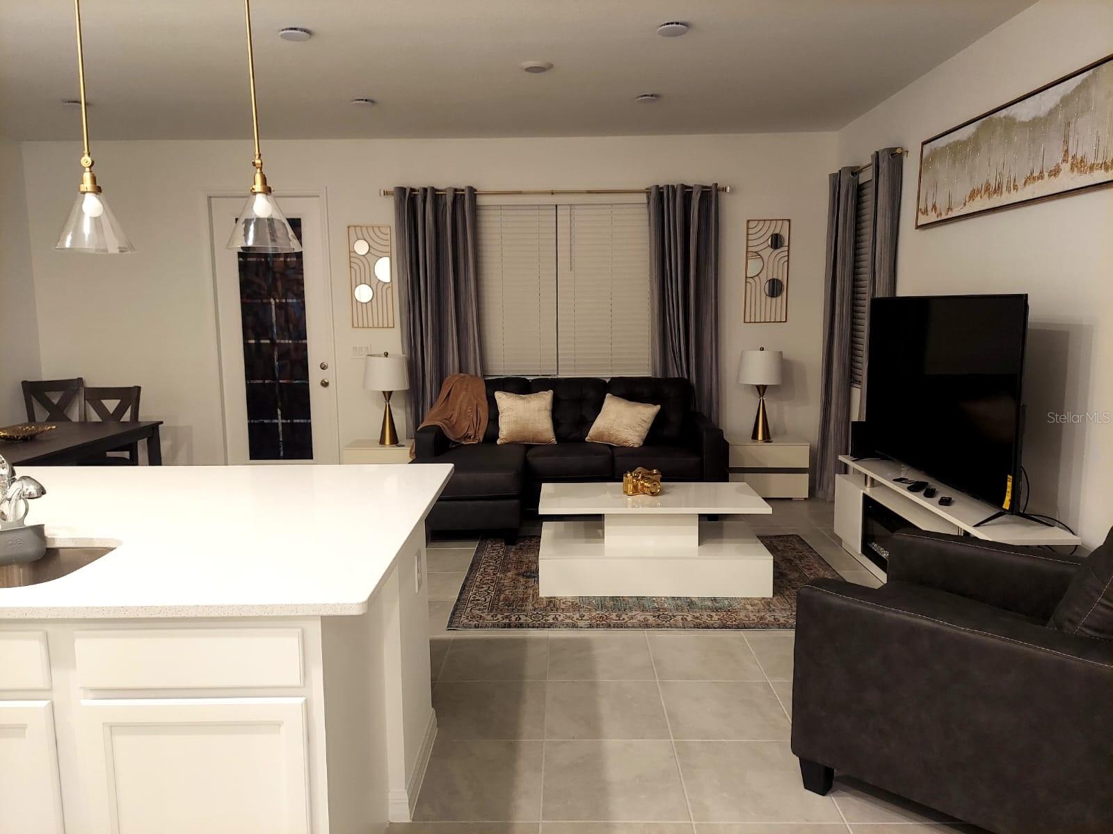 FESTIVAL PH 5 - Residential