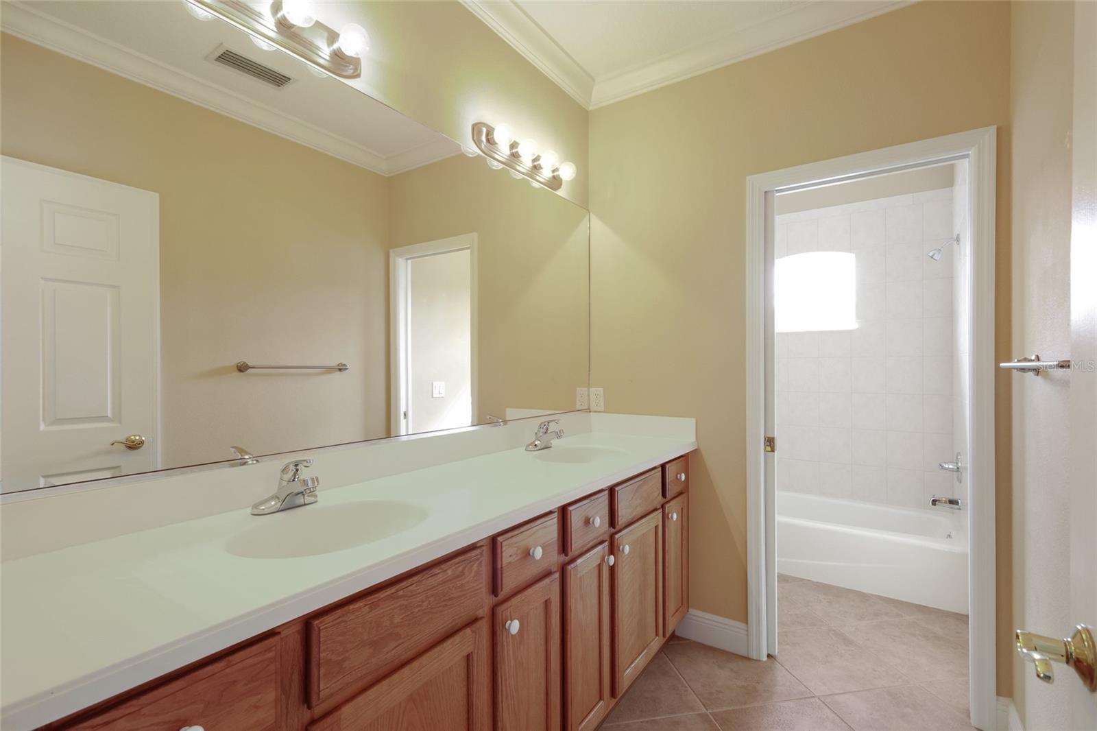 MIRAMAR LINKS AT LAKEWOOD RANCH II - Residential