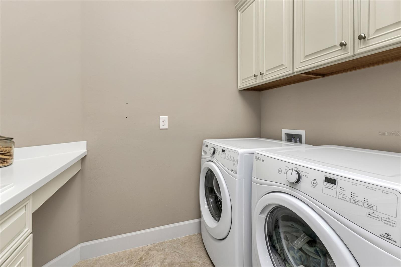 RIVERWOOD - Residential