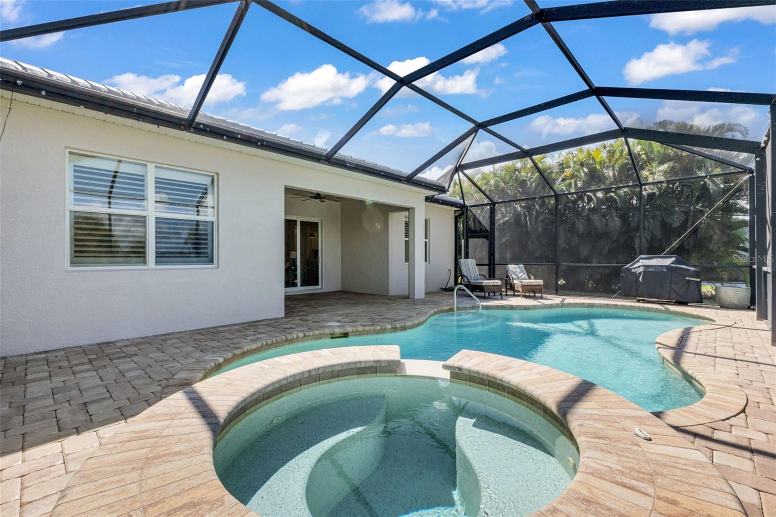 RIVERWOOD - Residential