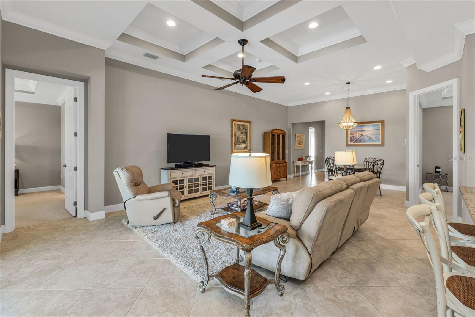 RIVERWOOD - Residential