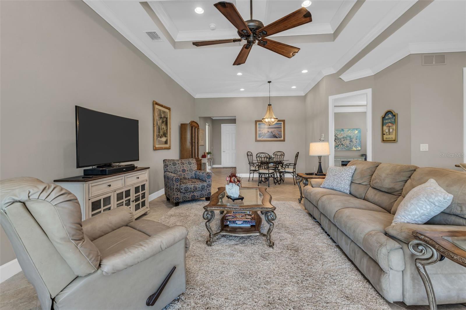 RIVERWOOD - Residential