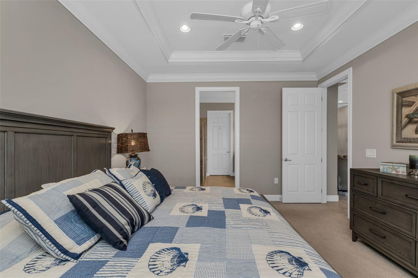 RIVERWOOD - Residential