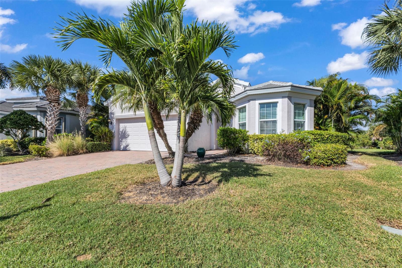 RIVERWOOD - Residential