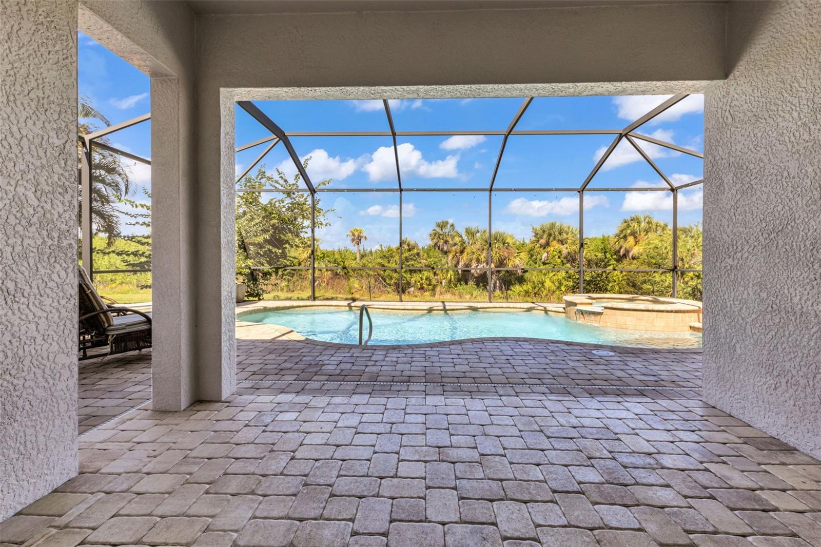 RIVERWOOD - Residential