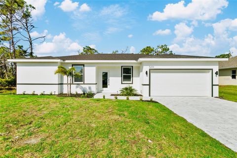 A home in PORT CHARLOTTE