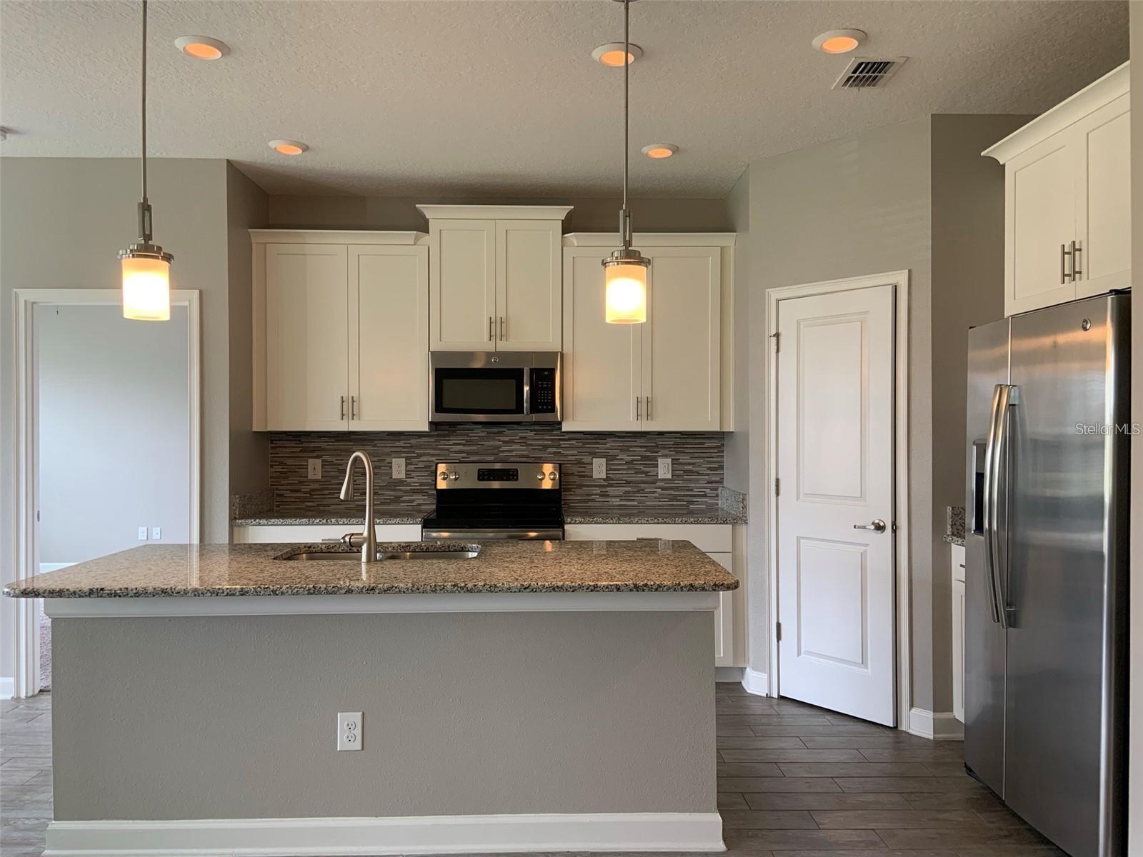 WYNDHAM LAKES ESTATES - Residential Lease