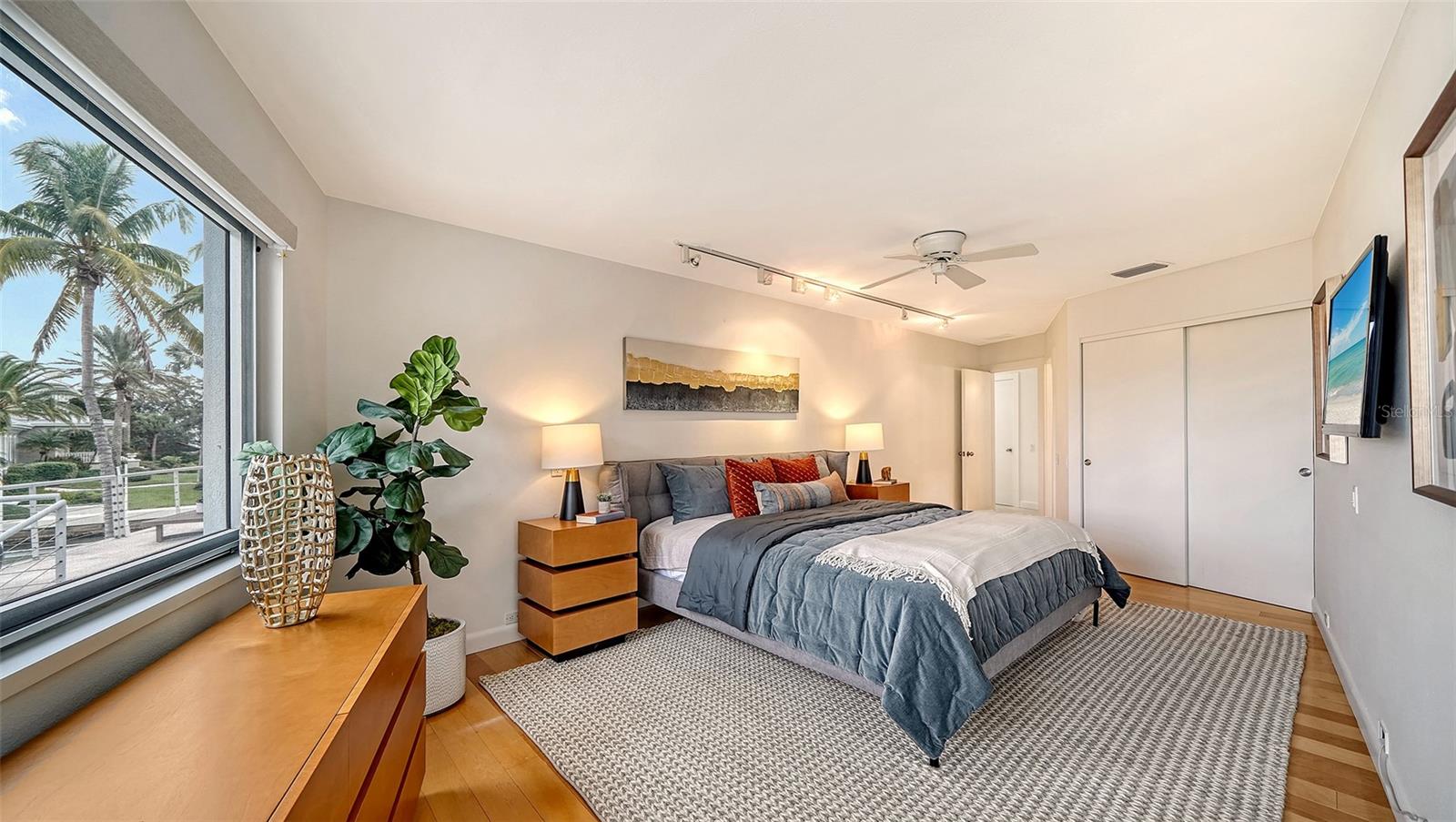 SIESTA REV - Residential