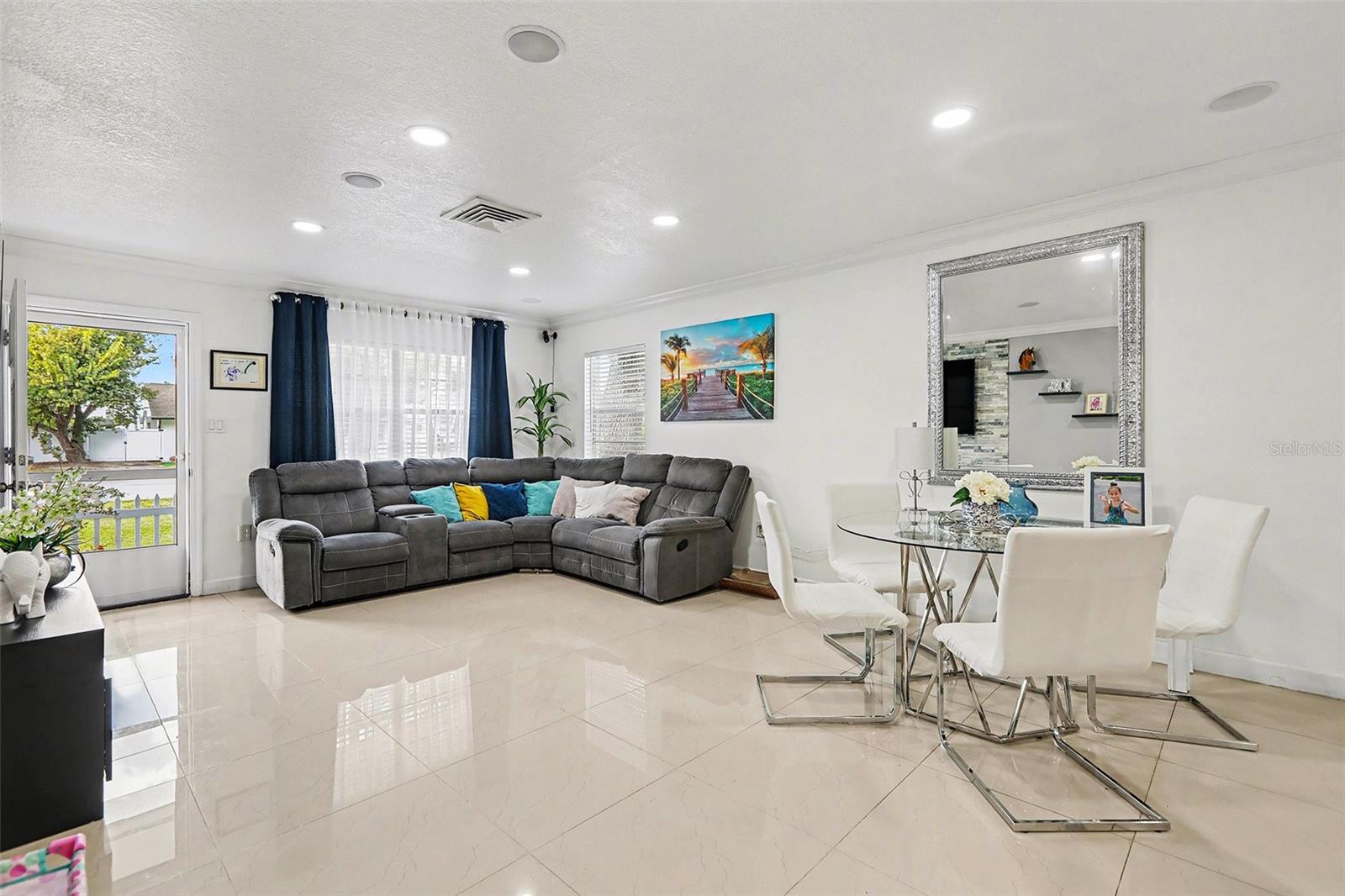 MCCOLLUMS LAKE - Residential