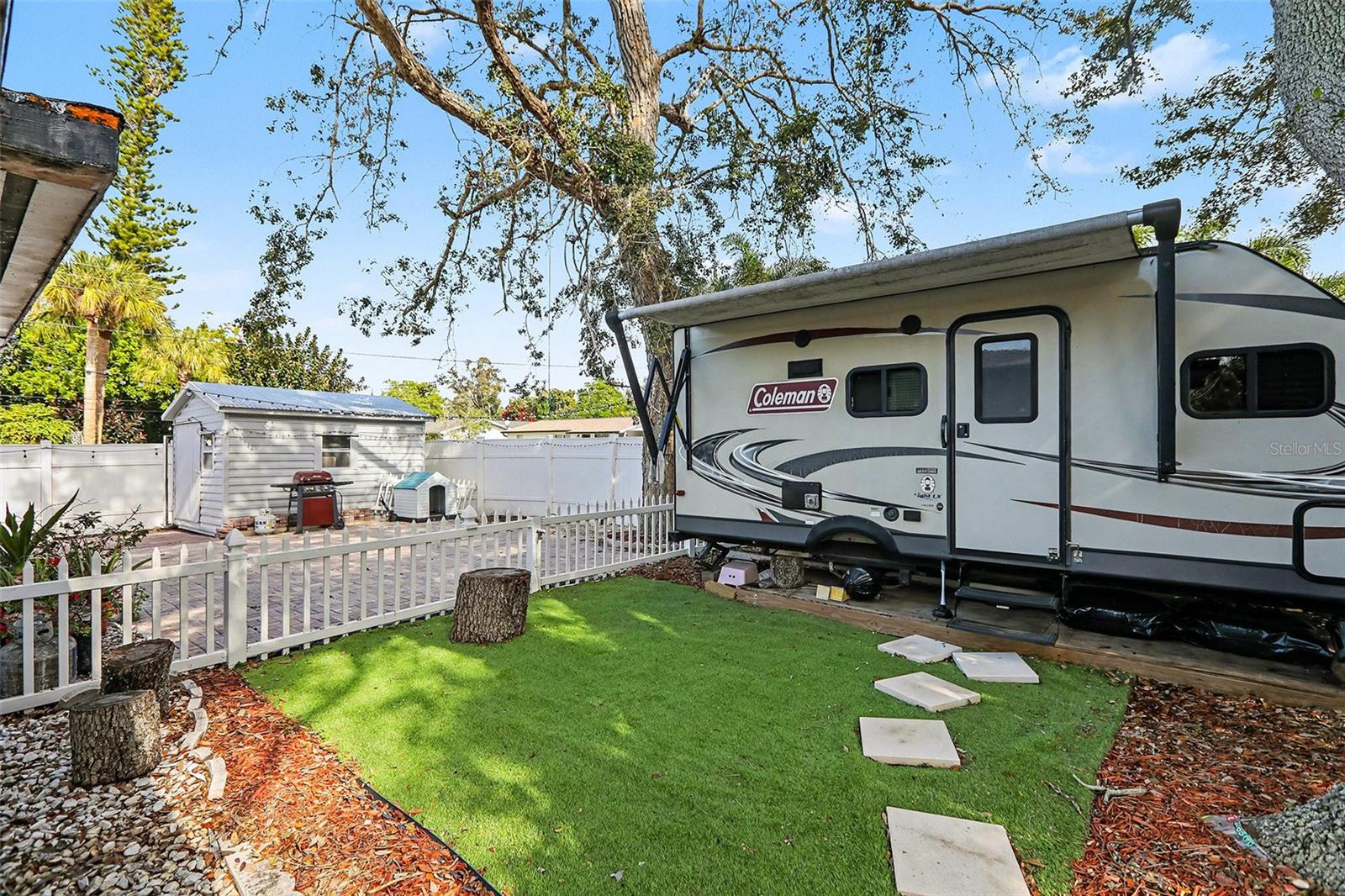 MCCOLLUMS LAKE - Residential