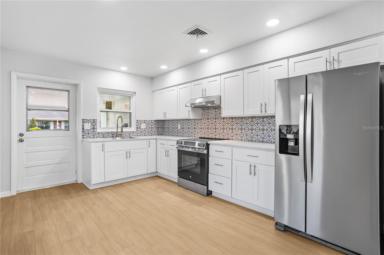 PARKLAND VILLAGE - Residential