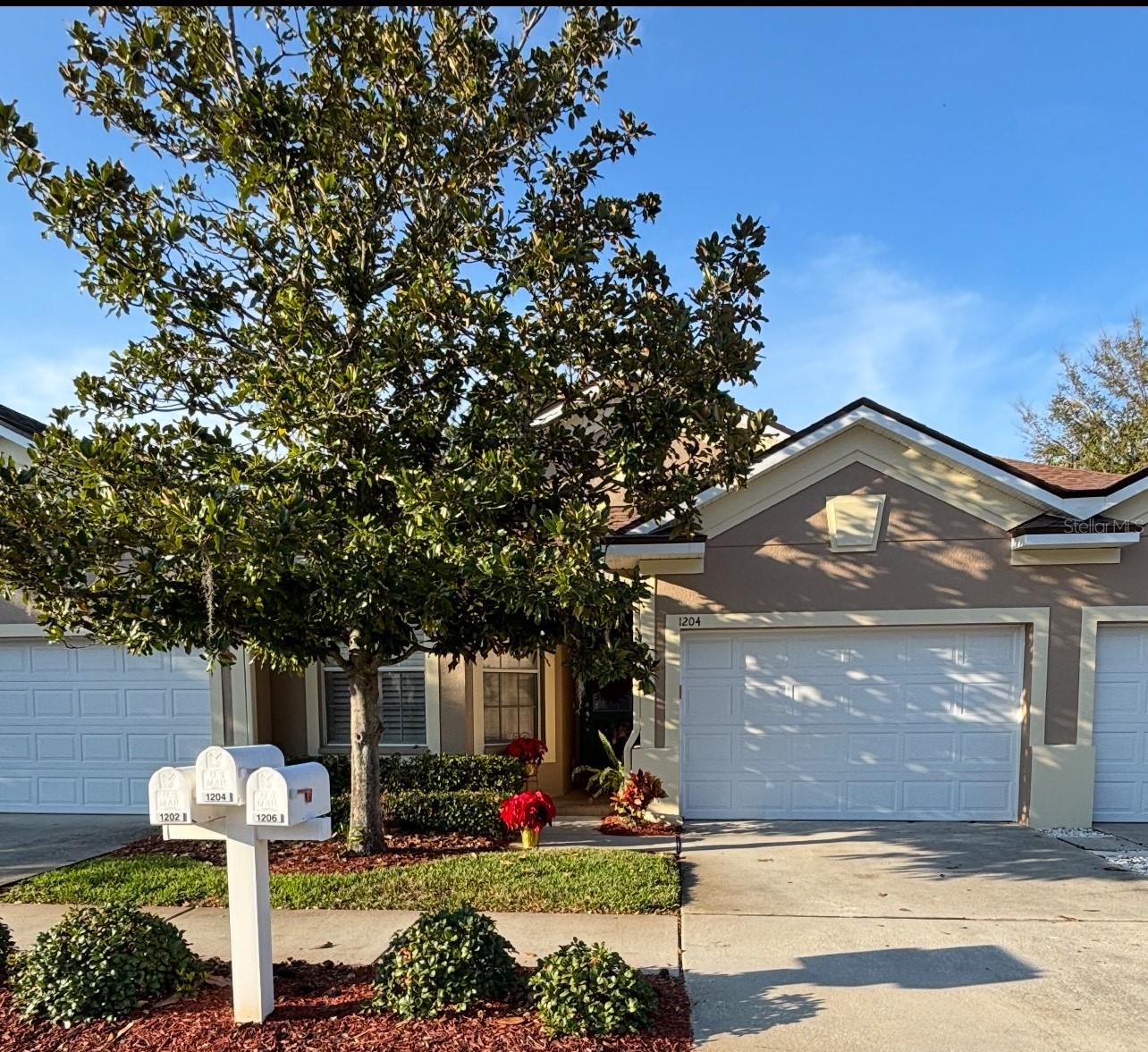 SAVANNAH LANDINGS TWNHMS - Residential