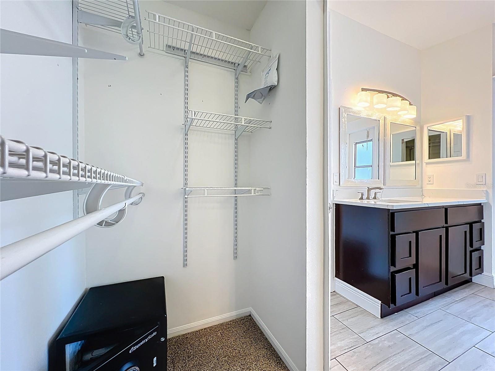 DEER RUN UNIT 17 - Residential