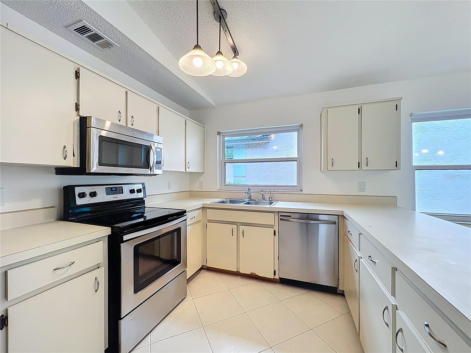 DEER RUN UNIT 17 - Residential