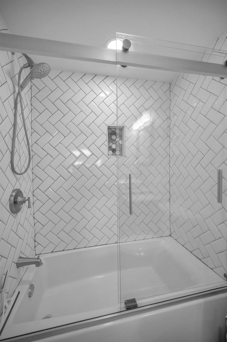 SYLVETTE CONDO - Residential Lease